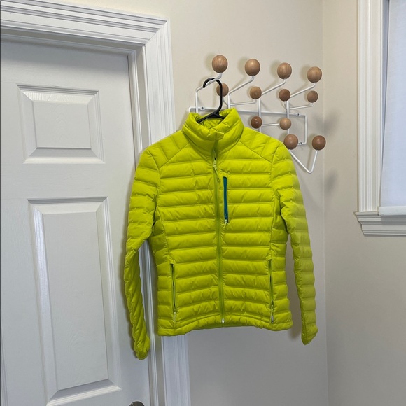 Mountain Hardwear Jackets & Blazers - Mountain Hardwear - Outdoor Hard Shell Puffer Jacket - Lime Green - Small